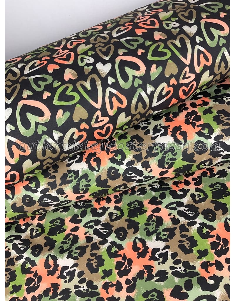 Softshell estampado Camuflaje animal print y corazones